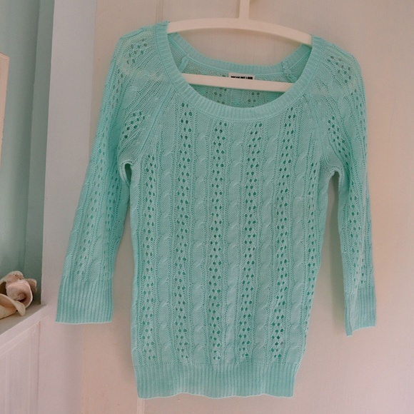 Womens Sweater Size Small - Picture 1 of 4